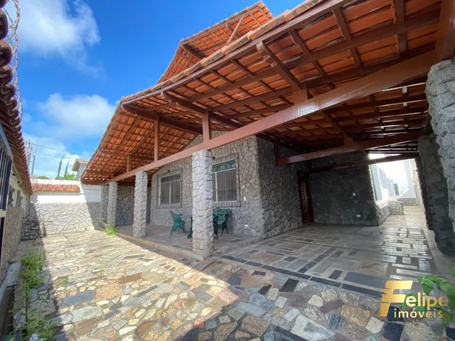 Imagem: Enorme Casa na Praia do Morro