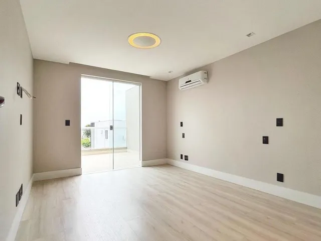 Imagem 10: Linda Casa Moderna de Alto Padrão em Boulevard Lagoa