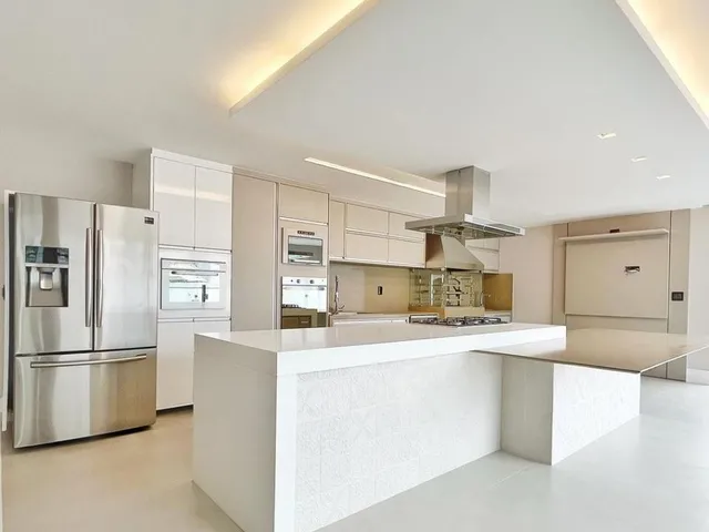 Imagem 8: Linda Casa Moderna de Alto Padrão em Boulevard Lagoa