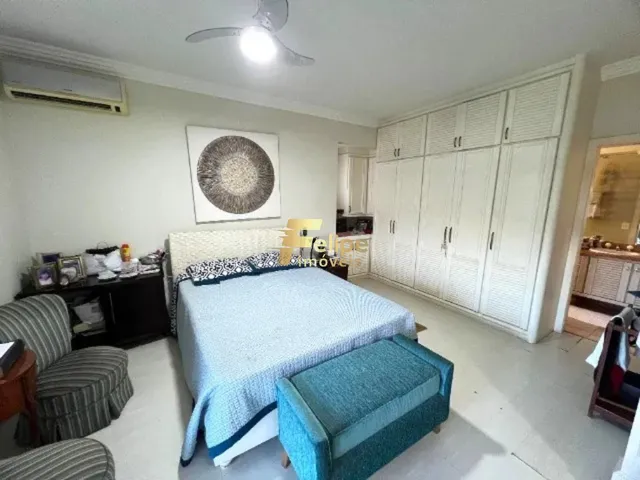 Imagem 2: Vende Apartamento com Exclusividade na Praia do Canto com Excelente Localização e Vista Panorâmica para o Mar!