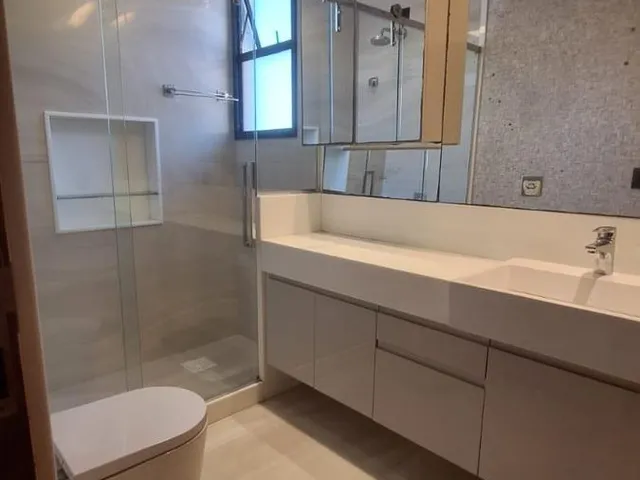 Imagem 16: Um Deslumbrante Apartamento na Praia do Canto / Somente 1 por Andar - Raríssimo!