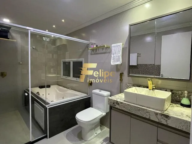 Imagem 15: Excelente Casa de 03 Quartos com Suíte e Piscina À Venda Porteira Fechada na Praia do Morro em Guarapari/Es!