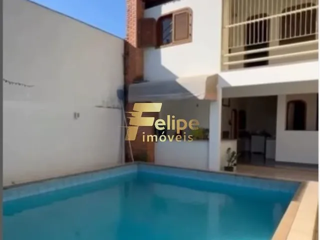 Imagem: Excelente Casa Duplex com 08 Quartos, Sendo