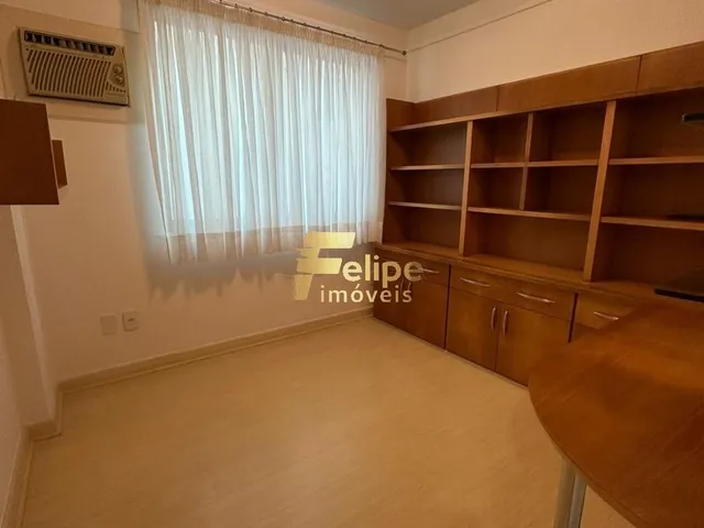 Imagem 2: Espaçoso Apartamento com 04 Quartos, Sendo 01 Suíte, Sol da Manhã, À Venda na Praia do Canto, Vitória/Es!