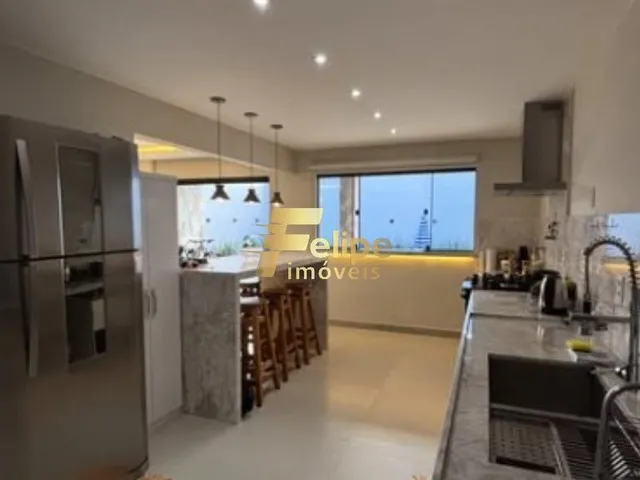 Imagem 4: Belíssima Casa Duplex com 04 Suítes, Piscina Aquecida com Cascata, À Venda em Jardim Camburi, Vitória/Es!