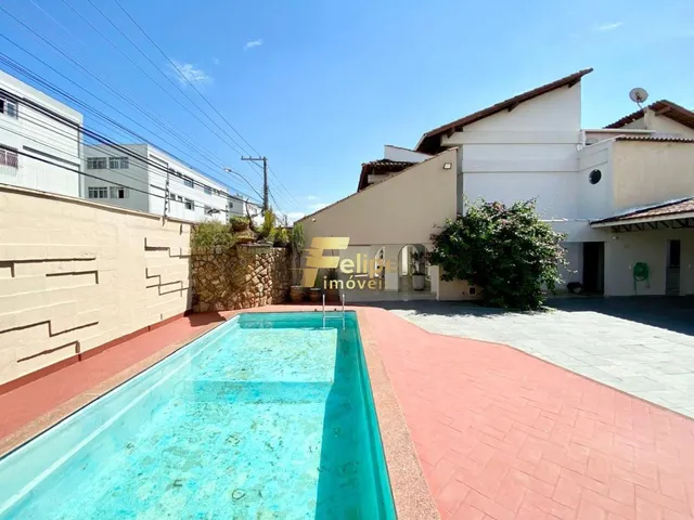 Imagem: Lindíssima Casa com 04 Suítes, Piscina