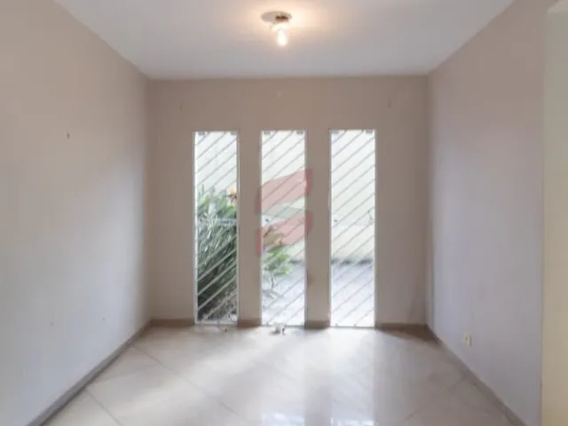 Imagem 4: Sobrado com 3 Dormitórios À Venda com 149.1M² por R$ 750.000,00 no Bairro Boa Vista - Curitiba / Pr