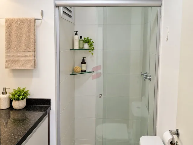 Imagem 4: Apartamento com 3 Dormitórios para Alugar por R$ 4.200,00 no Bairro Centro - Pinhais / Pr