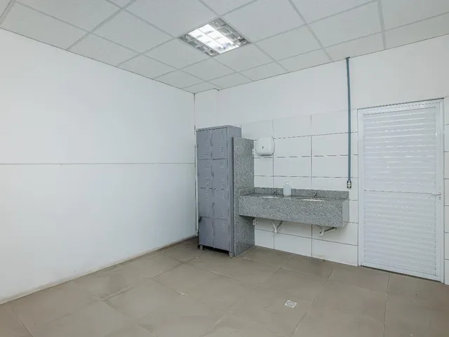 Imagem 12: Aluguel de Galpão Industrial de 9.131M² em Joinville-Sc, Bairro Rio Bonito - Rio Bonito. Venha Conferir!