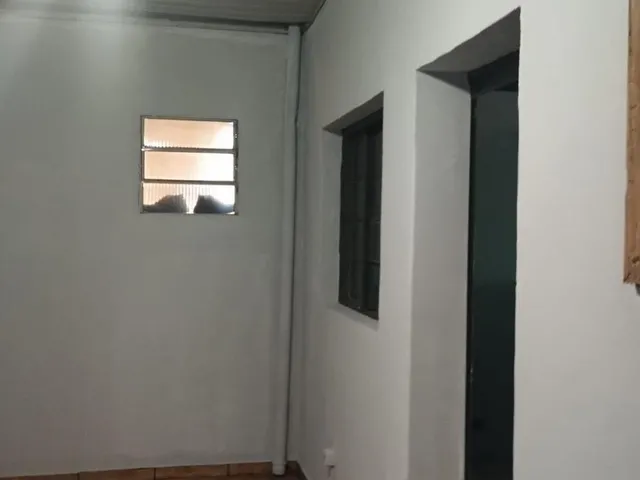 Imagem 13: Salão com 100 Mts Quadrados e Dois Banheiros para Locação-Atibaia