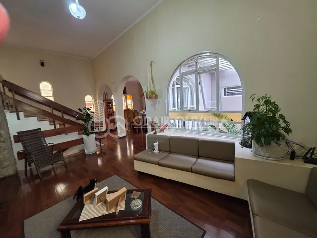 Imagem: Casa com Suíte Á Venda no Centro, Passos