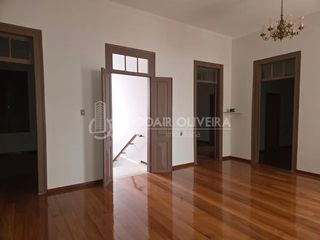 Imagem: Casa Comercial Disponível para Locação