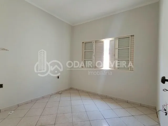 Imagem 8: Casa Disponível para Locação no Bairro santa Casa em Passosmg