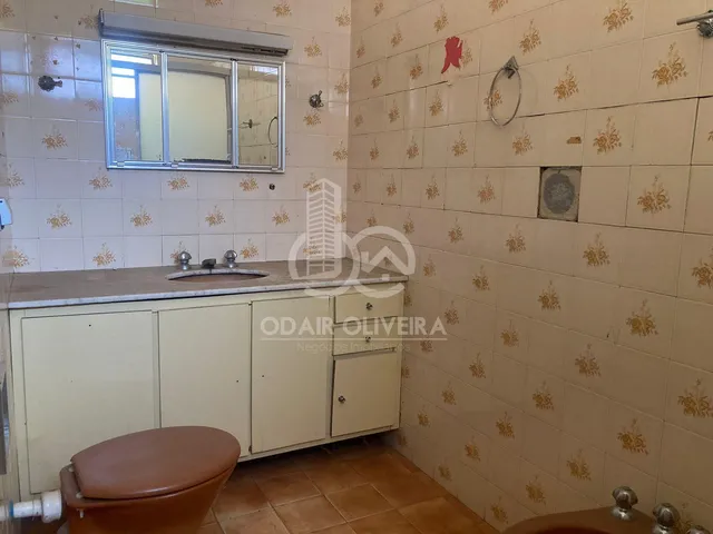 Imagem 6: Casa Grande com Suíte, para Locação no Centro de Passos - Passos Mg