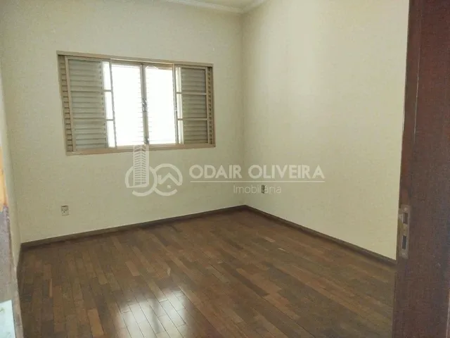 Imagem 15: Casa Disponível para Locação no Centro da Cidade de Passosmg