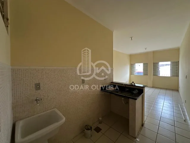 Imagem 5: Kitnet com Cozinha Equipada para Locação, Novo Horizonte, Passos - Mg