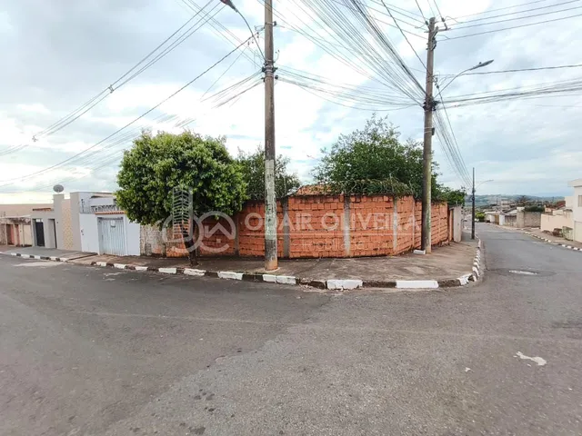 Imagem 3: Casa À Venda no Bairro Penha Ii, na Cidade de Passos-Mg