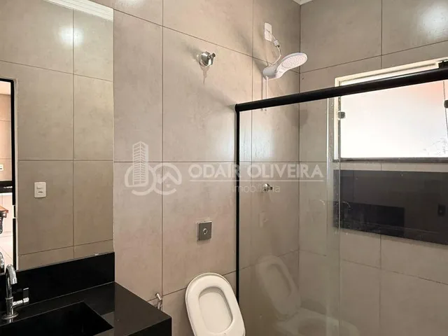 Imagem 9: Casa com Piscina e Varanda para Locação no Bairro Coimbras