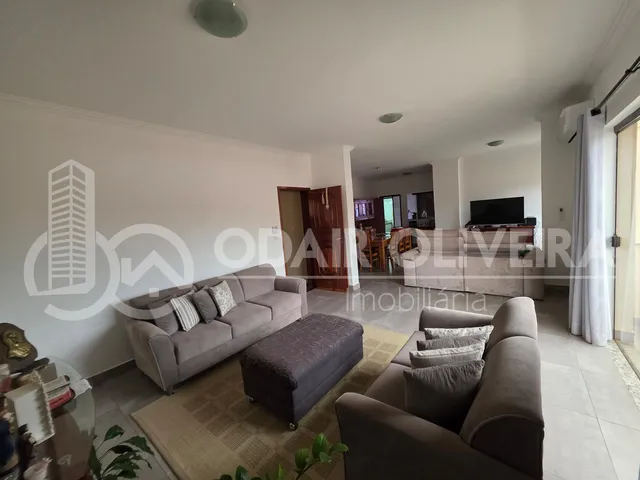 Imagem 4: Apartamento À Venda com Suíte com Hidromassagem, 2 Vagas e Ampla Área Gourmet
