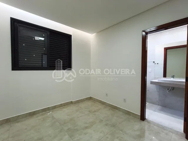 Imagem 11: Apartamento À Venda no Edifício 14 de Maio no Centro de Passos-Mg