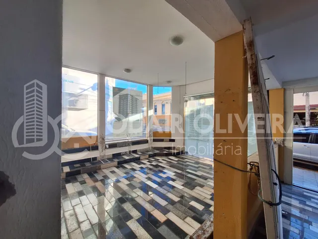 Imagem 9: Salas Comerciais de Espaço Vasto Disponíveis para Locação, no Centro de Passos/Mg