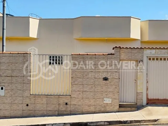 Imagem: Casa de Esquina com 3 Quartos Sendo 1 Suíte