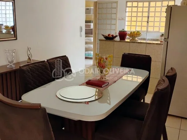 Imagem 8: Casa de Esquina com 3 Quartos Sendo 1 Suíte À Venda em Passos-Mg