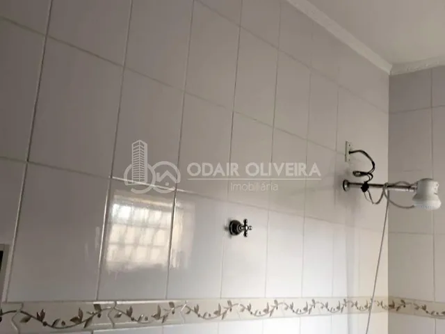 Imagem 13: Casa de Esquina com 3 Quartos Sendo 1 Suíte À Venda em Passos-Mg