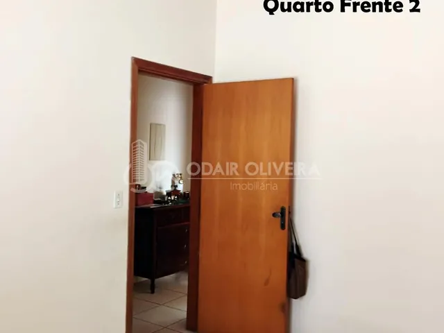 Imagem 15: Casa de Esquina com 3 Quartos Sendo 1 Suíte À Venda em Passos-Mg