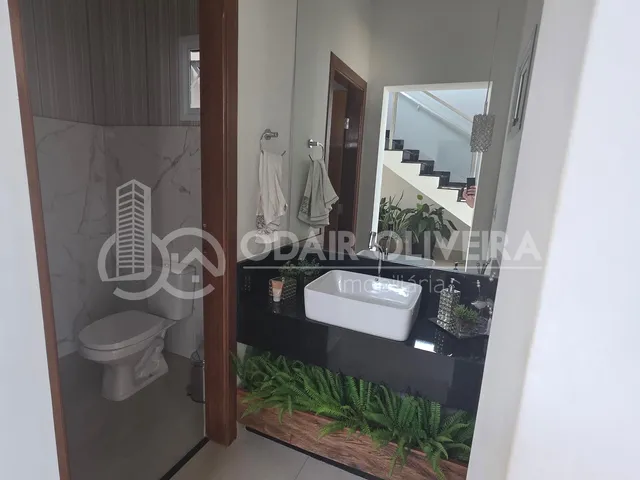 Imagem 7: Casa de Alto Padrão a Venda em Passos - Sofisticação e Conforto em Cada Detalhe