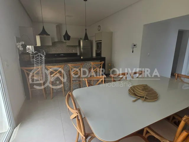 Imagem 13: Casa de Alto Padrão a Venda em Passos - Sofisticação e Conforto em Cada Detalhe