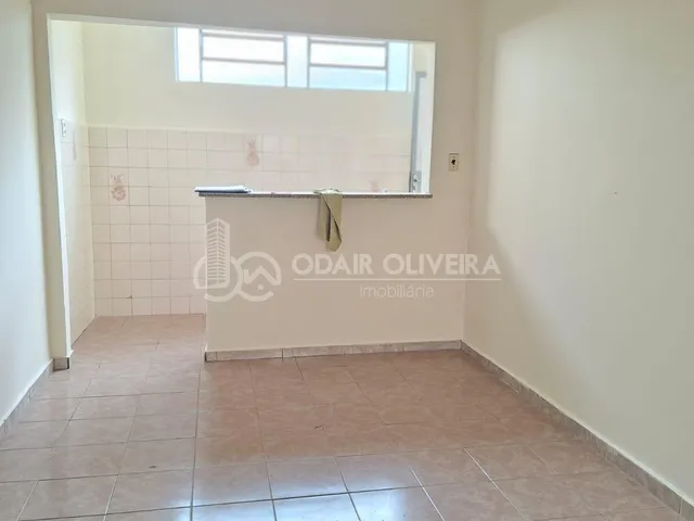 Imagem 10: Casa À Venda no Centro Espaço, Localização e Grande Potencial!