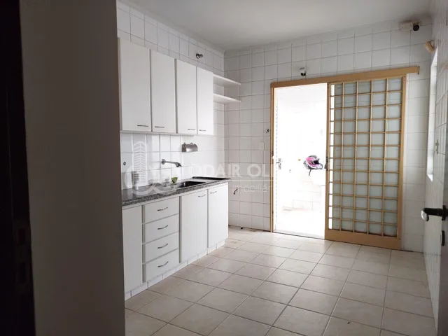 Imagem 13: Casa para Alugar com 3 Dormitorios Sendo 1 Suite - Centro, Passos - Mg
