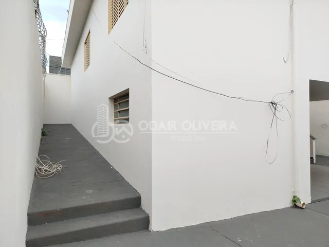 Imagem 11: Casa para Alugar com 3 Dormitorios Sendo 1 Suite - Centro, Passos - Mg