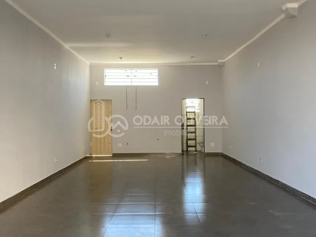 Imagem 2: Comercial Disponível para Locação, Coimbras, Passos - Mg