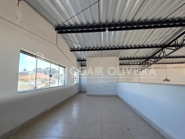 Imagem 6: Barracão Comercial de 230 M² com Mezanino e Escritório À Venda