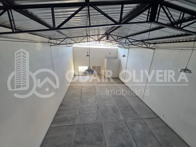 Imagem 7: Barracão Comercial de 230 M² com Mezanino e Escritório À Venda