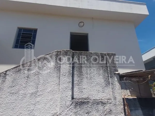 Imagem 6: Casa a Venda no Bairro Carmelo em Passos, Ótima Localização