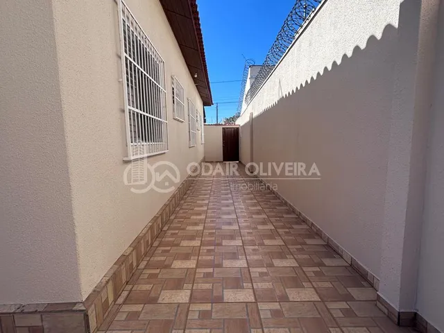Imagem 4: Casa À Venda no Bairro Panorama em Passos !!!