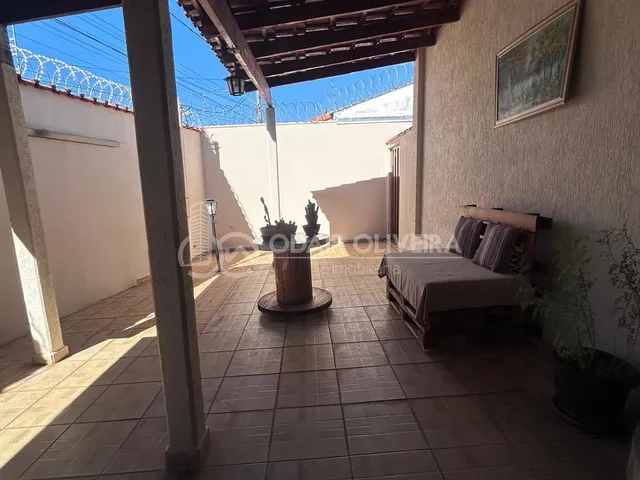 Imagem 16: Casa À Venda no Bairro Panorama em Passos !!!