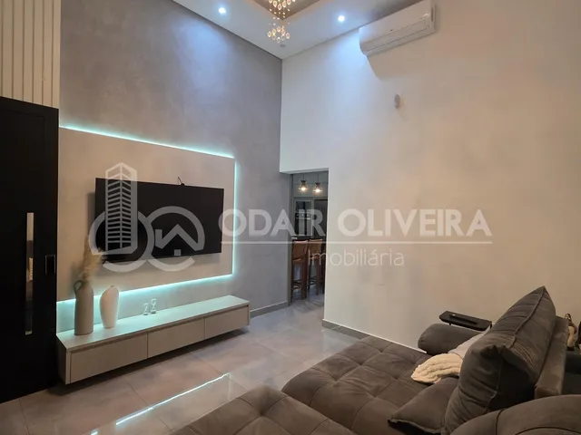 Imagem 3: Casa Completa, Moderna e Pronta para Morar! Excelente Imóvel com 190 M² de Construção em Um Terreno