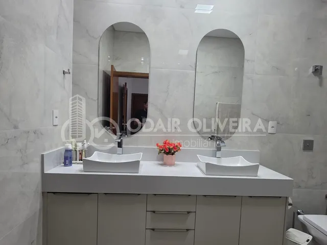 Imagem 16: Casa Completa, Moderna e Pronta para Morar! Excelente Imóvel com 190 M² de Construção em Um Terreno