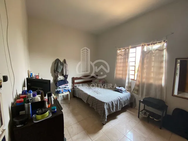Imagem 12: Casa com 3 Quartos, Área Coberta, À Venda, Nossa Senhora das Gracas, Passos - Mg