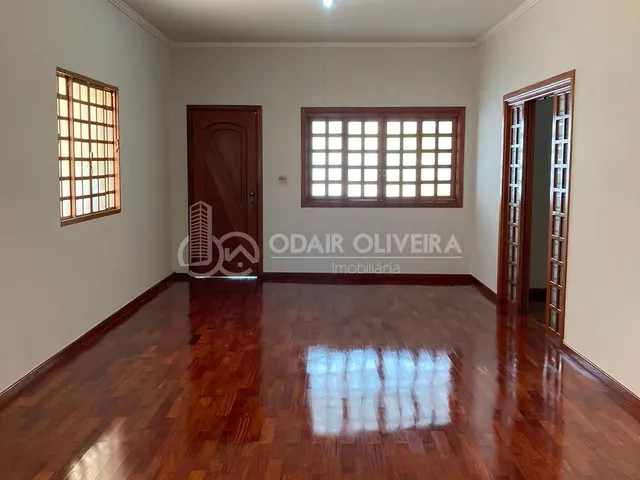 Imagem 6: Casa Comercial e Residencial Disponível para Locação, Centro, Passos - Mg