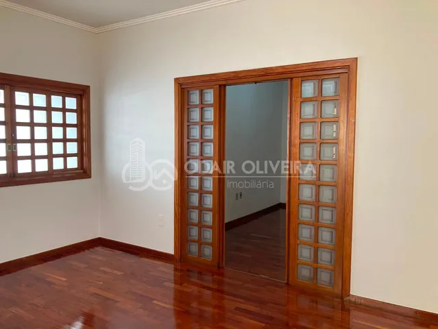 Imagem 8: Casa Comercial e Residencial Disponível para Locação, Centro, Passos - Mg