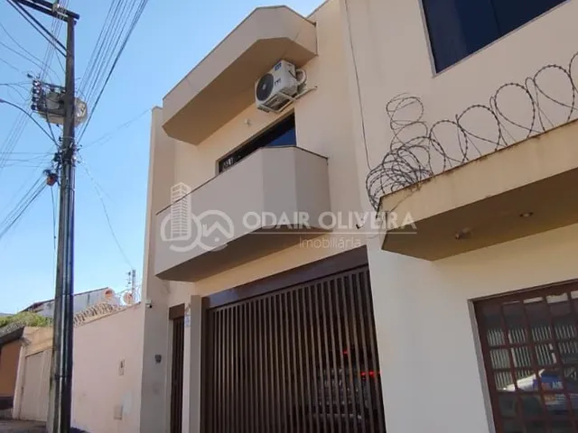 Imagem 2: Sobrado para Locação no Bairro Maria Augusta em Passos/Mg