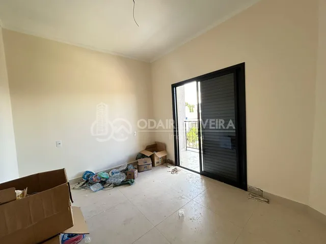 Imagem 8: Apartamento À Venda no Residencial dos Lagos Passos/Mg