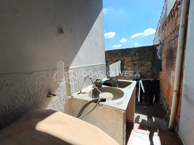 Imagem 4: Casa com 3 Quartos À Venda no Penha 2, na Cidade de Passos-Mg