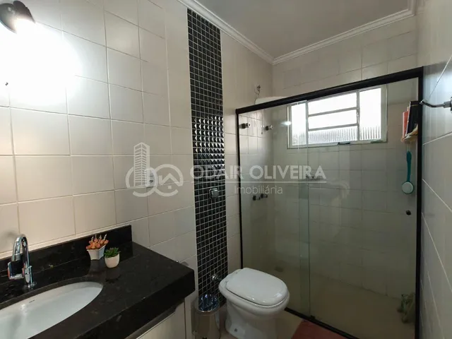 Imagem 3: Casa Numa Ótima Localização, Próximo Ao Carmelo São José, de Esquina