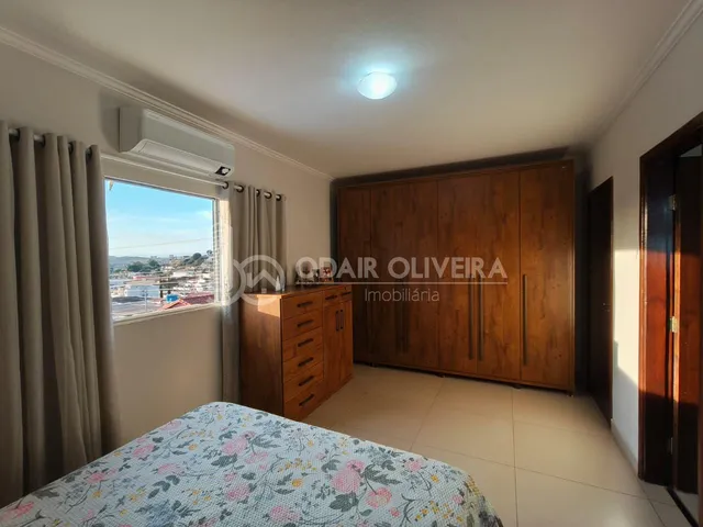 Imagem 12: Casa Numa Ótima Localização, Próximo Ao Carmelo São José, de Esquina